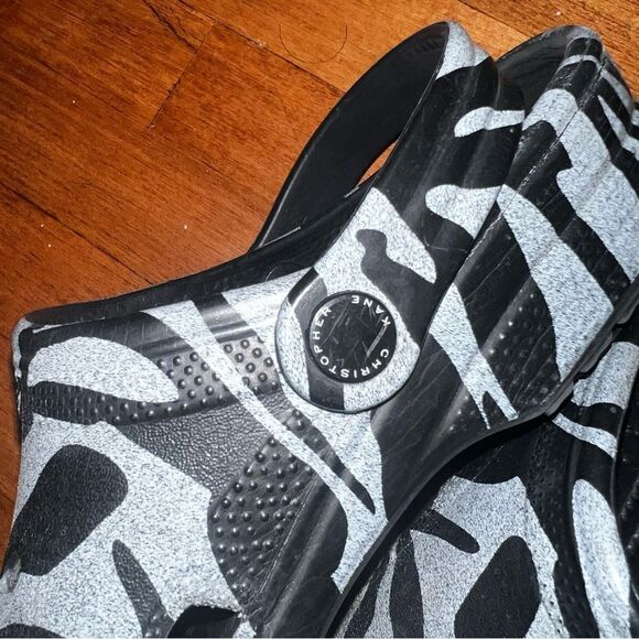 Christopher KANE crocs like new - Picture 2 of 6